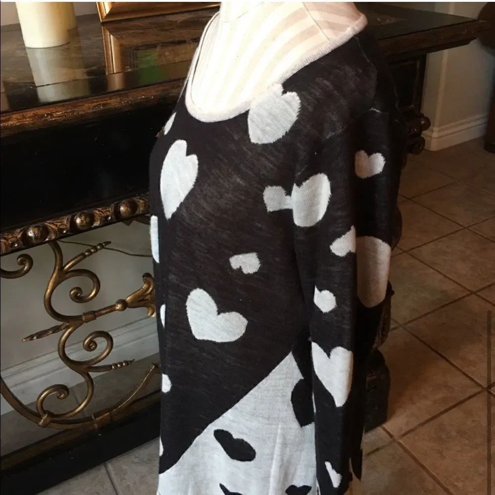 Heart Light Sweater!  - Picture 9 of 12
